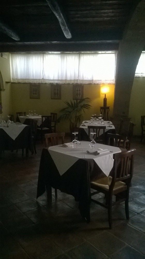 Locanda Della Taverna Etrusca Сована Екстер'єр фото