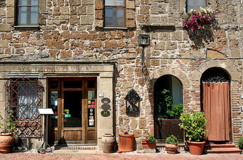 Locanda Della Taverna Etrusca Сована Екстер'єр фото
